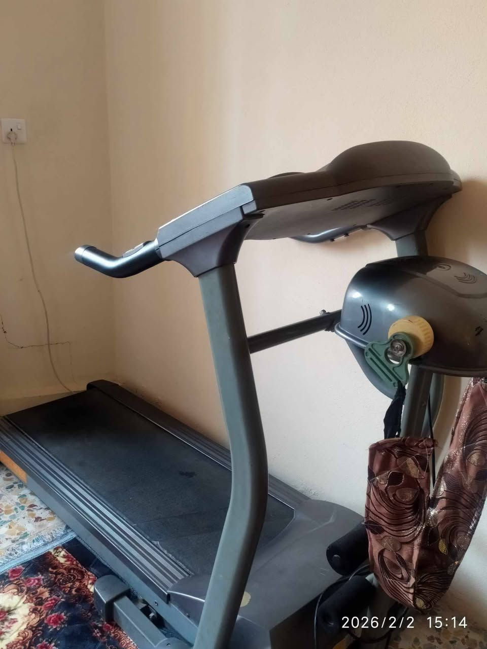 للبيع جهاز الركض رياضي جديد مستعمل قليل كامل المواصفات يتحمل لحد وزن 200كيلو سعر 300الف عنوان موصل شارع تلكيف للاستفسار خاص #الجميع #موصل #للبيع


**إذا كنت صاحب هذا الإعلان وتريد حذفه لأي سبب، رجاءا أرسل رسالة إلى الدعم الفني**