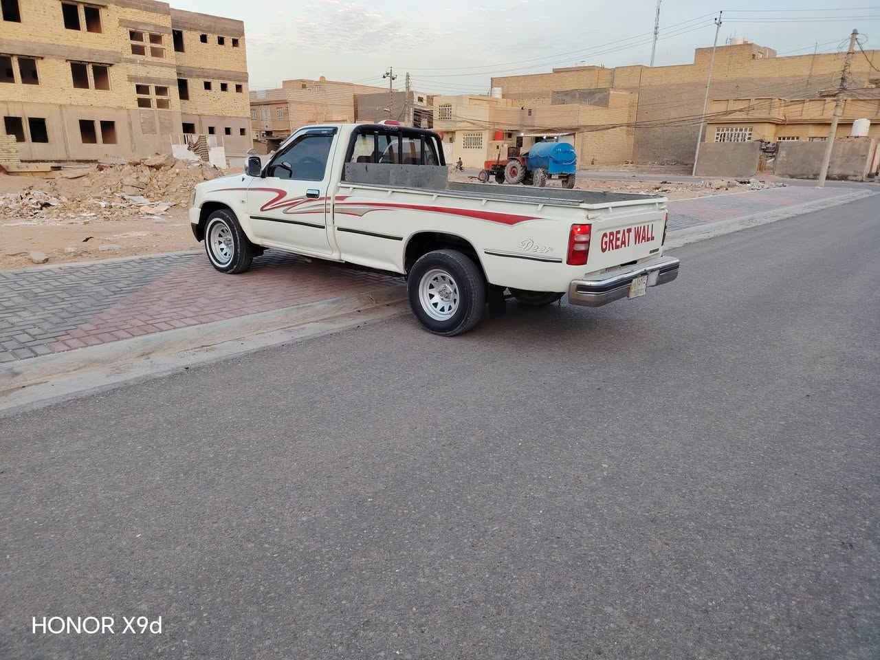 الالوان كربلاء رقم الهاتف *********** السعر 53 وبيها مجال بسيط سياره جديده
