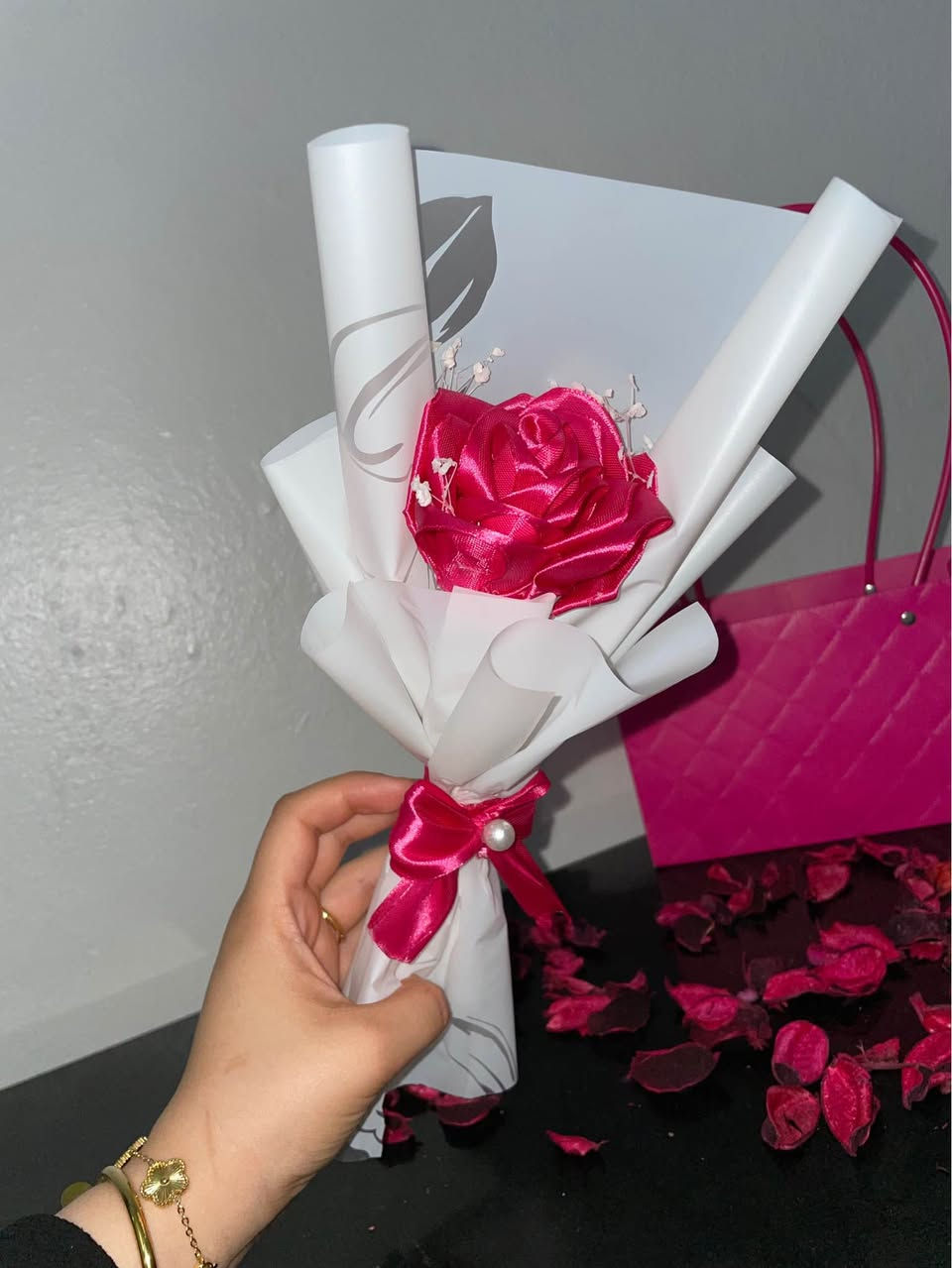 Fleurs satin sur commande 🩷🫶🏻🫶🏻 قالمة, الجزائر


**إذا كنت صاحب هذا الإعلان وتريد حذفه لأي سبب، رجاءا أرسل رسالة إلى الدعم الفني**