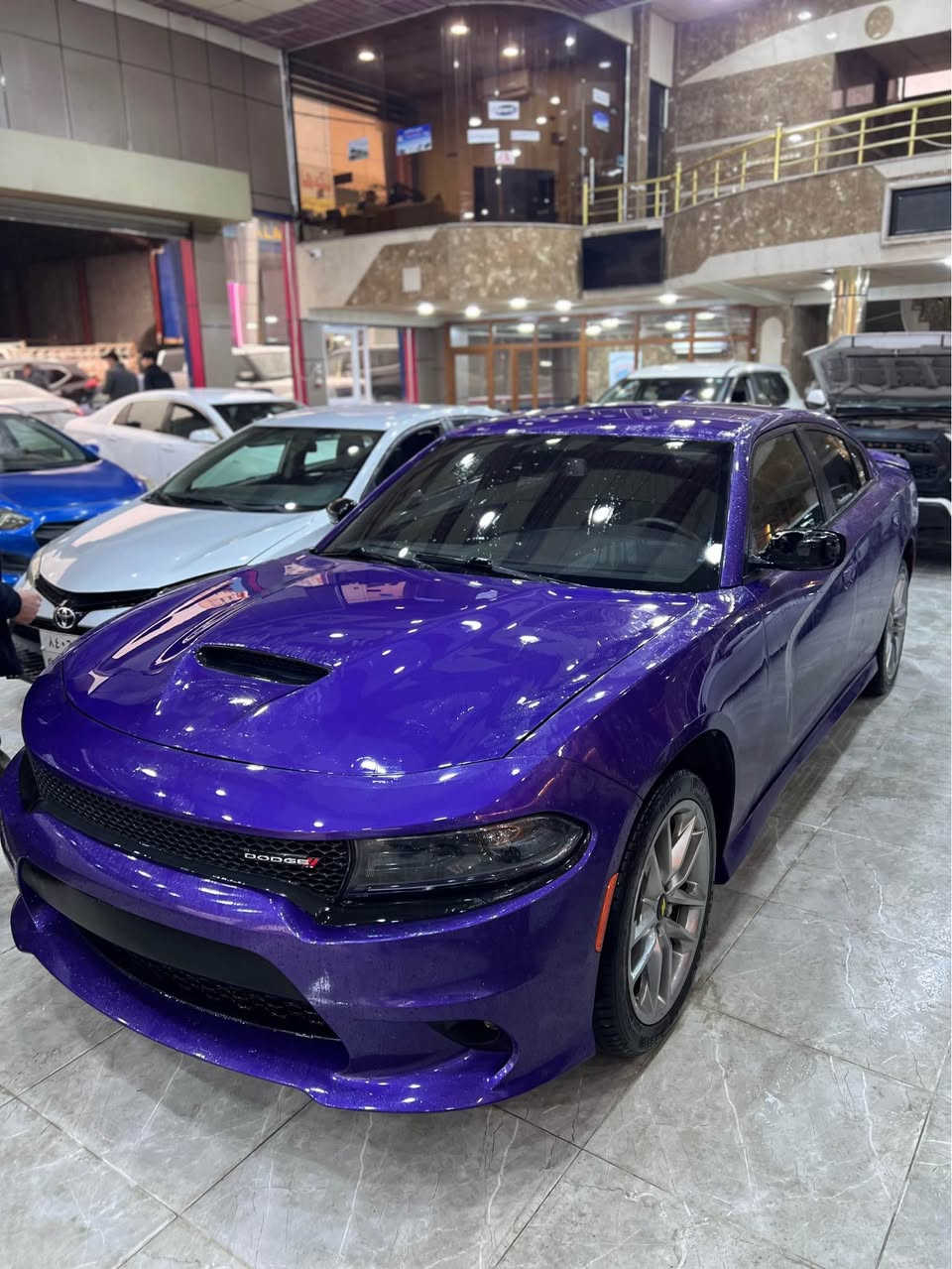 دوج جارجر لون مميز💜
موديل 2023
مواصفات:GT
محرك:V6 
ماشية:46mi
سيارة جديدة
فول مواصفات عدا فتحة
جاملوغ صبغ وباب كلير امريكا
ايرباكات سيستم
شاصي شرط
سيارة بدون رقم تترقم شمالي
سعر 220ومجال
*********** زاخو, دهوك
