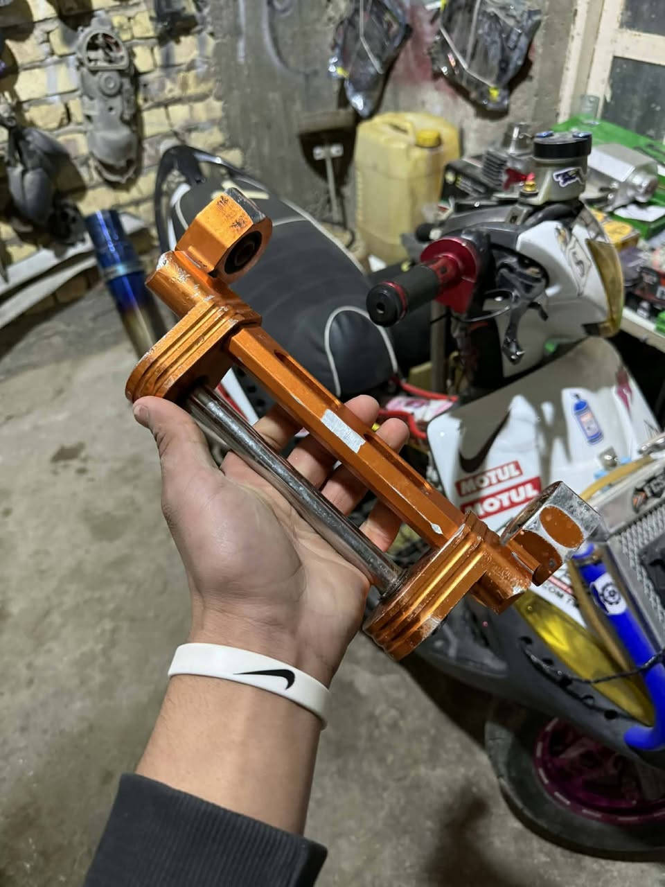 السلام عليكم تزويد ماكس البيع كلمن وسعره والأسعار راح ذكرهن بل منشور ورجائا المؤشراي لا يعامل ويتعبني شراي بعيوني مو شراي اعبر المنشور 
الصدر قزم ب ٩٥ 
شيال ٦٥ 
رباط ٣٥
قبق فلاوين ٢٥
قباقت كور ١٨
دبل خلفي دي واي ٤٠ 
اشاير اربعه مشمشي ١٠ 
يدات ١٥ 
صرت دهن اكسل وصرت دهن مكينه ثنين ب ٨ 
طره مال ويل ١٠ 
تطوالت فج ب ١٥
ماصده امامي وجامه مال بكلايت ب ١٥ ثنينهن
صدر ار بي ام والشيال ار بي ام ثنينهن ب ٩٥ 
صينه مال فج ب ٢٠ 
ويل ب ٩٥ هوو تايره جيلاتين الأصلي 
وتانكي مال مضمار ب ٣٥ 
كبريترات ال وحده عله ٣٠ 
والبقيه شنو تردونه راسلوني وبل خدمه سعار نهايه مو واحد يطبلي وشنو مجالهن🕊


**إذا كنت صاحب هذا الإعلان وتريد حذفه لأي سبب، رجاءا أرسل رسالة إلى الدعم الفني**