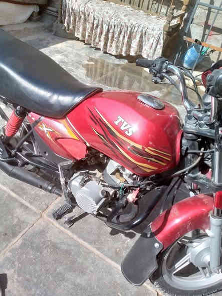 تي في اس هندي موديل 2020
مكينة بلادية كله على البلاد
اوراق أصولية  وقرص
مكاني ديوانية السعر مليون 200
***********
