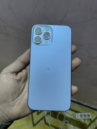 أيفون 13برو ماكس للبيع  ذاكره 256. بطاريه 87نضيف جدا مكفول من الشخط  ا...