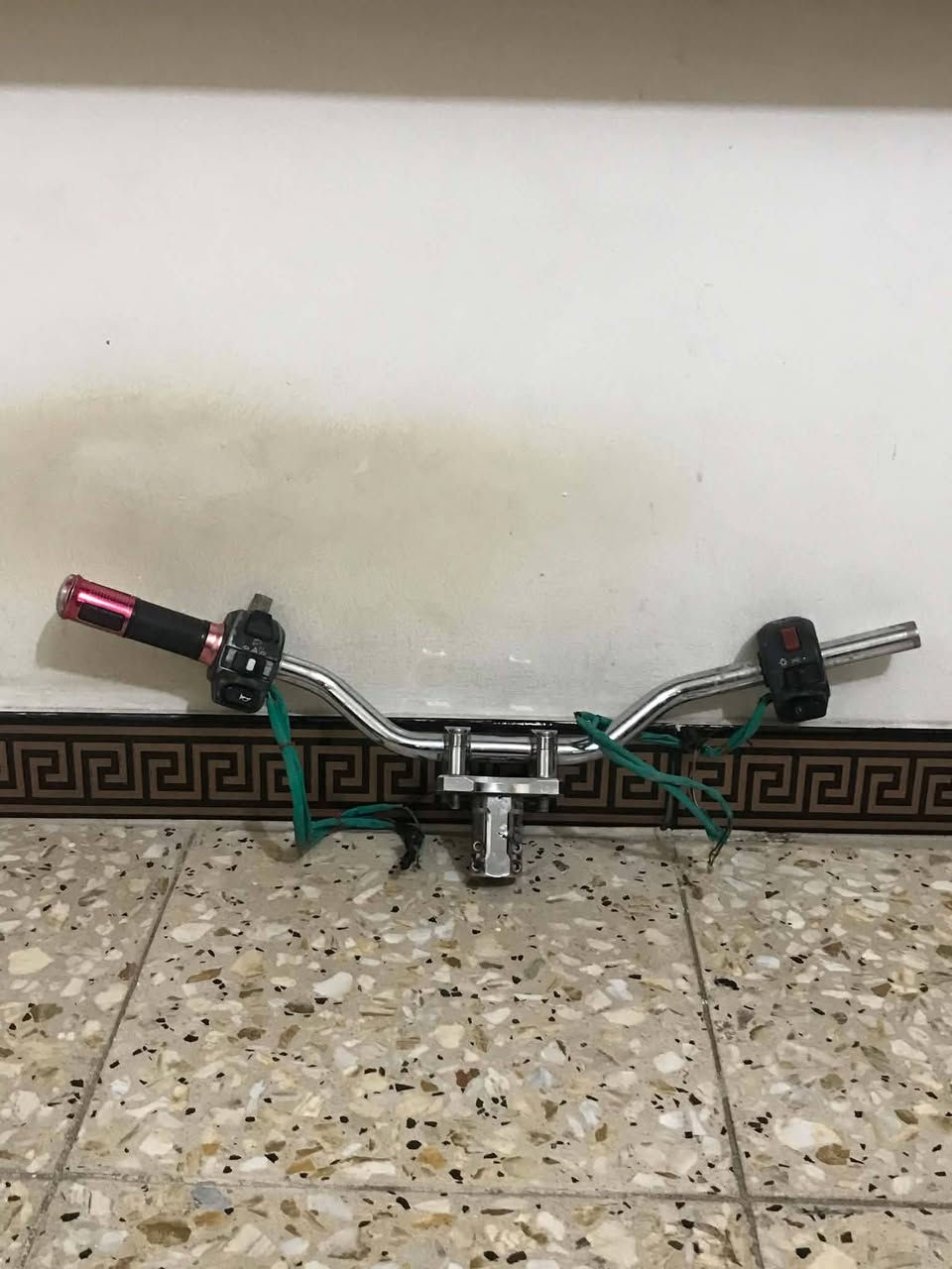 سلام عليكم
 ستيرن سكنس جبلي المجاميع شغاله كهربائيات شغاله
وتاير خلفي ما مستخدم بعده بلجيس
الستيرن سعره ٥٠
ولتاير ٢٠ بغداد بلديات ***********
