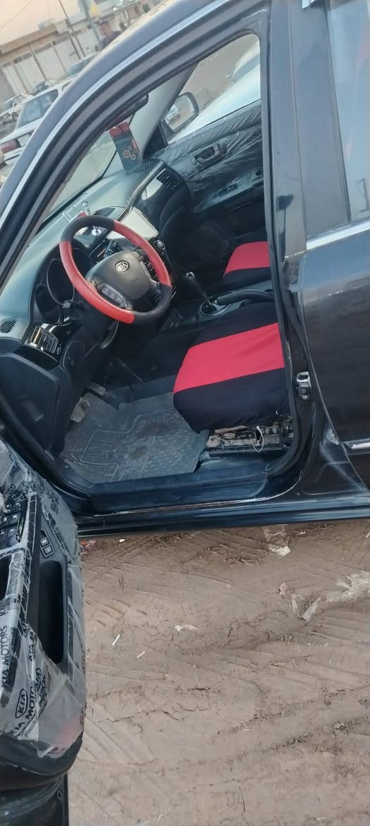 السلام عليكم كيا اوبتما موديل 2009 سياره جديده وحلوه ومتعوب عليها كير محرك مبدل قبل اسبوع حاويه  السياره مصبوغه حزام اثر جلح مابيها نقص سعرها 95وبيها مجال رقمها صلاح الدين دولي بسمي سنويه ٢٩ تحويل او وكالة مباشر الشراي يتصل على هذا الرقم /***********
***********
مكان السياره صلاح الدين الضلوعيه
