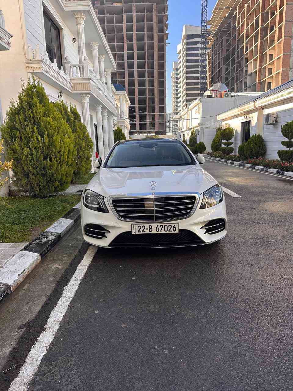 السلام عليكم 
للبيع 
S560 
موديل 19 وارد امريكي صور الحادث مرفقه 
السياره فول مواصفات 
كمرات 360 درجه حساس محيطى  
كشنات مساج بيبان شفط بردات كهربائيه 
فول السياره 
السياره جديده  
لاستفسار ***********
