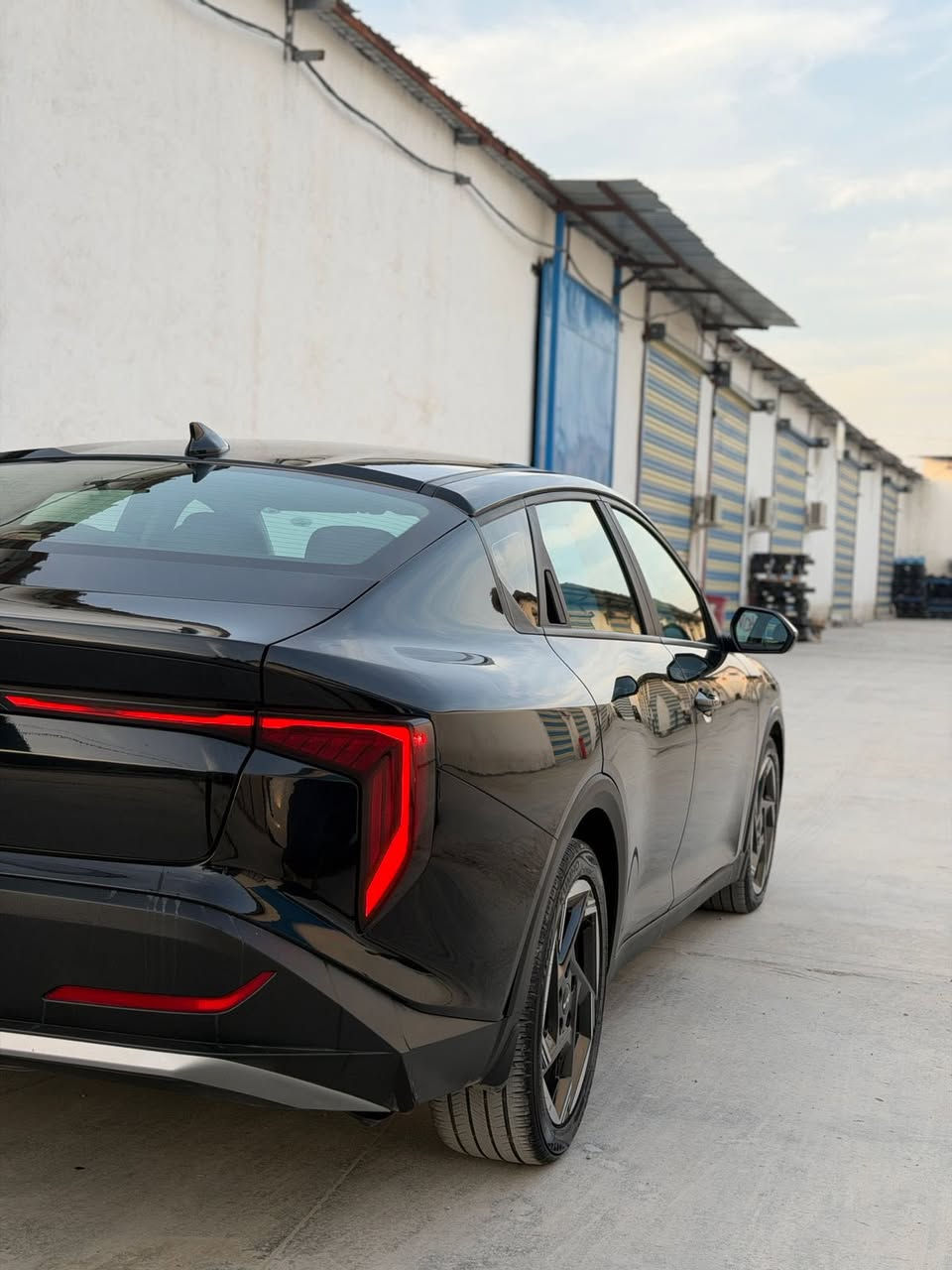 يا الله 
كي فور 2025 k4  بعدها زيرو 
بدون ايرباك بوضع الوكالة 
محرك : 2000 دوش 
وارد : اميركا 
عداد مشي : 10 الاف 

مواصفات  Ex
1_بصمة 
2_تشغيل عن بعد 
3_ بصمة ابواب 
4_ بصمة جنطه 
5_شاشه متصل حجم كبير 
6_فول قيادة ذاتيه مع تحديد مسار 
7_فول تحكم ستيرن 
8_تبريد متصل مع شاشه لمس 
9_منافذ شحن خلفية 
10_سايد بريك كهربائي 
11_مانع انزلاق 
12_نقط عمياء 
13 _ تحكم وضعيات قياده
14_رادار امامي وخلفي وجانبي 
15_فول حساسات توقف ذاتي 
16_لد امامي مع عدسات زنون
17_لد خلفي 
18_شحن واير لس 
19_كامره خلفية دقه hd 
20_ويل كب بلاد 

مرقم اربيل كامل ( تحويل مباشر )
حادث دعاميه فقط  
بدون ايرباك 
باقي سياره كفاله عامه ع اخير 

عنوان :كاظميه جكوك 
السعر 177$
استفسار :***********
