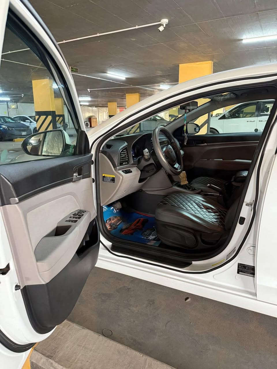 سلام عليكم النترا موديل 2017
وارد امريكي كلين 
صور السونار وابامريكا موجود بل منشور 

مكانها بغداد مجمع بسمايه
ماشيه 43
السياره بسمي رقم نكليزي سنويه2029 
سعرها 145
رقم الهاتف ***********
