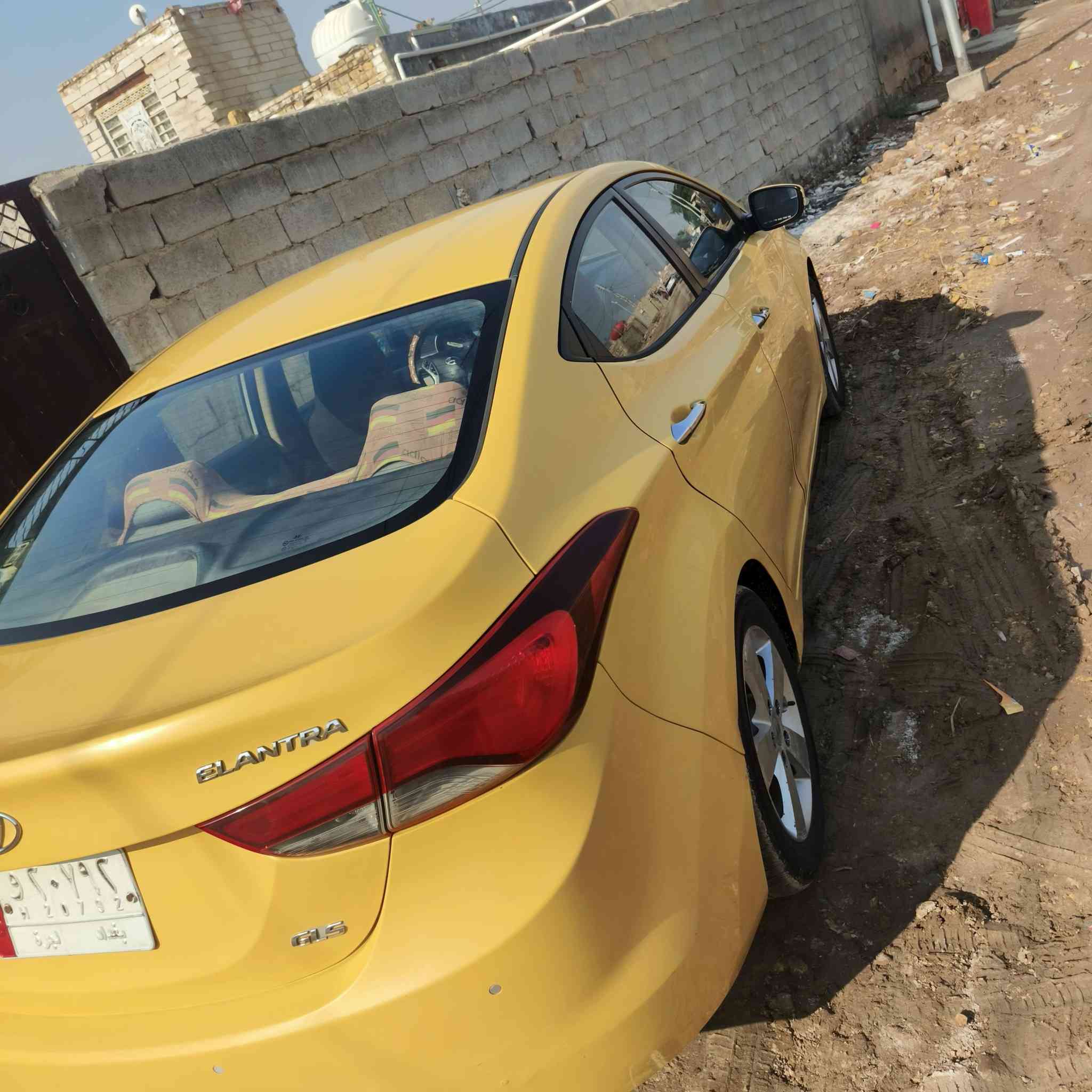 النتره للبيع 2013 خليجي مكفوله كفاله عامه فول مواصفات مكان الدوانيه السعر 100 وبيها مجال قليل مصفره هيه وغرامات ***********
