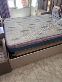 سرير • مفروشات • للبيع