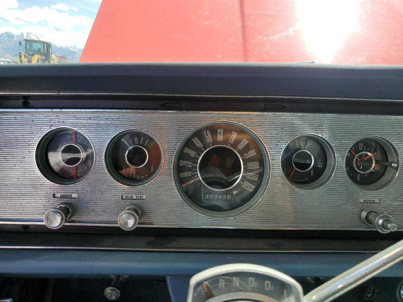 سيارة كلاسيكية للبيع هيبة عضلات الامريكي، وحيدة بالبلد کلە
MERCURY MONTCLAIR 1965

*********** WhatsApp
