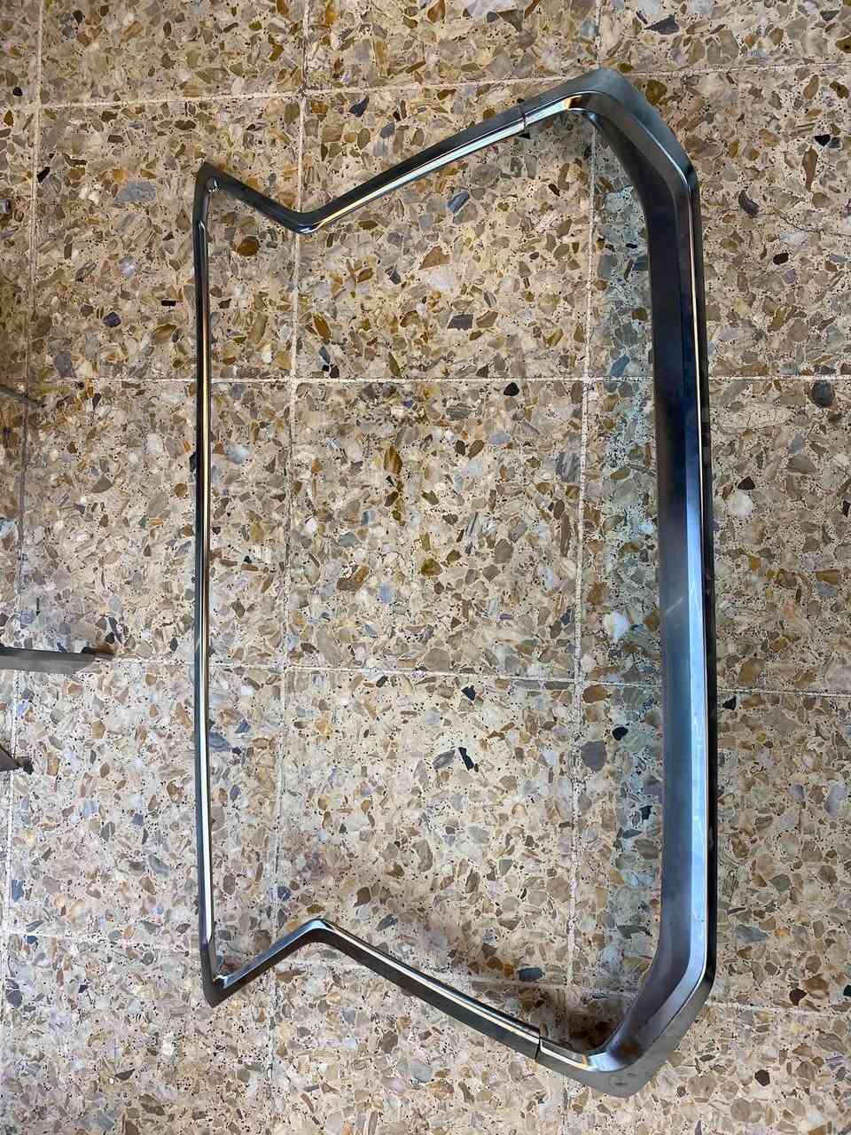السلام عليكم للبيع شباك لكزز كورو 100$ بي كسر بسيط 
نيكل اطار جديد 150$ 
نيكل اطار واحد مستعمل نضيف 50$ 
***********
