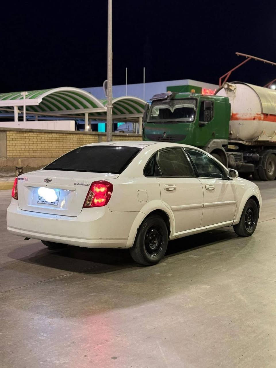 للبيع:  أوبترا 2011 رقم واسط تحويل مباشر السياره بيها صبغ بجم وهلالات الجاملغ السونار مرفق بالمنشور مكينه كير وتبريد كهربائيات مكفول وشغال تخم تاير جديد حداديه اماميه قبل فتره مسويها عوزها ترتيبات بسيطه
السعر ٧٣ وبيها مجال 
الاستفسار / ***********
العنوان / واسط الكوت / مركز المدينه
