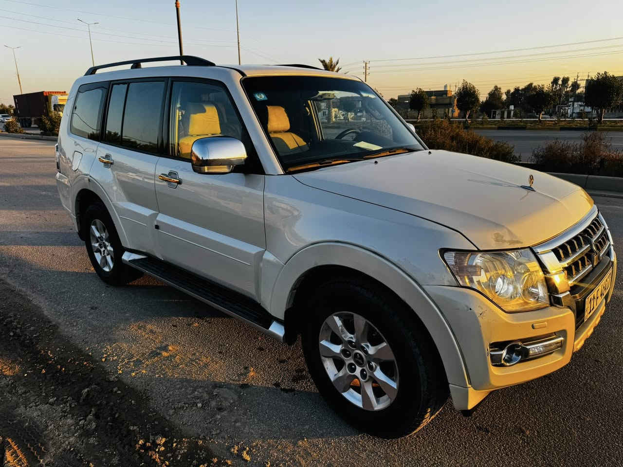 للبيع ⭕️
باجيرو حبتور 2010 
مكينه 6 سلندر 3500
وارد خليجي كفاله بدون ضربه وبدون صبغ فول مواصفات 1/1 
سونار مرفق ب المنشور سياره جديده بمعنى الكلمه
رقم بغداد انكليزي الجديد بأسمي تحويل مباشر 
المكان كربلاء 
السعر ( 135 ) وبيها مجال
رقم الهاتف ( *********** )
