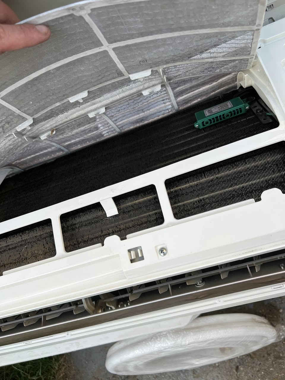 السلام وعليكم اخوان للبيع سبلت نوع كرافت 2 طن نضافه95 /100 كامل مكمل مكفول من فتحت البرغي نضافته بل حقيقه احلى من الصور تبريده ثلج 🧊 ❄️☃️تدفئه 🔥🐦‍🔥❤️‍🔥
كامل ملحقاته بوري 5متر جديد ريمونت قاعده وايرات كامل 
جيب وشد غازه كامل ومقفول راديتراته صفر جدد مشتغل قليل السبلت كامل جيب وشد ونضافه فول الفول
بعد الكرافت معروف بتبريده ودفعه القوي 
السعر٤٢٥ وبي مجال بسيط 
شارع فلسطين ***********
