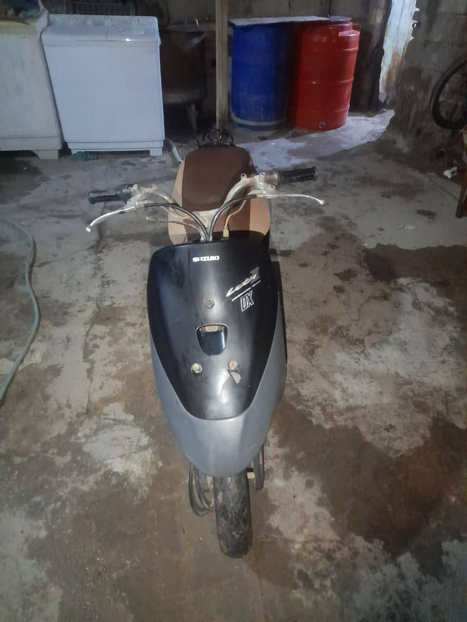 السلام عليكم ورحمة الله وبركاتة دراجه سازوكي للبيع شغل مابيه مكينه تجفت مره واحد  السعر 200بيهمجال  مكان البصره دور نواب الضباط الرقم هاتف فقط واتساب *********** فقط
