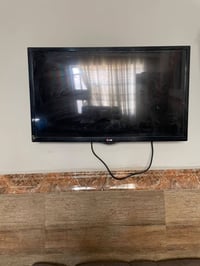 LG • ٣٢انش • استعمال قليل