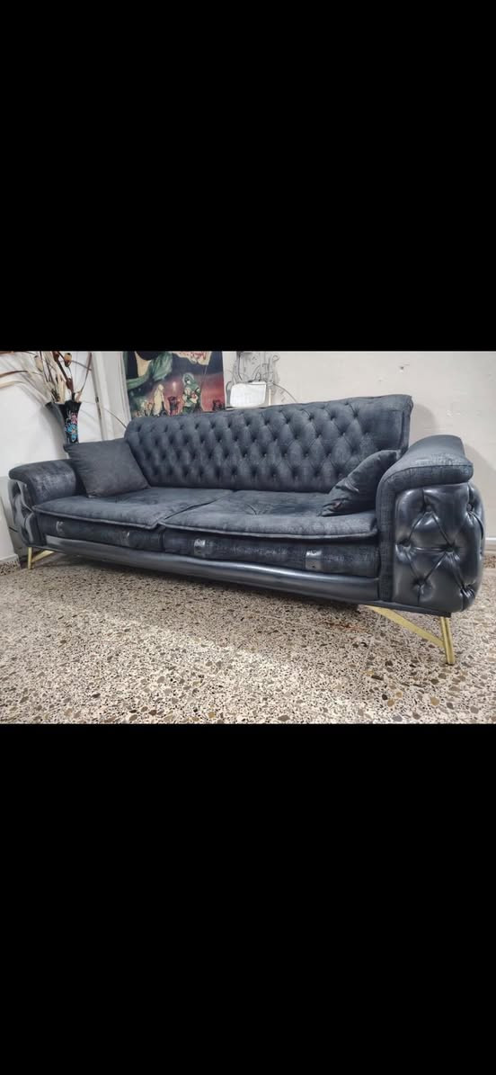 تخم للبيع يحتوي على 10 مقاعد لون أسود مع الكوشات
بسعر 450 ألف العنون حي الجهاد


**إذا كنت صاحب هذا الإعلان وتريد حذفه لأي سبب، رجاءا أرسل رسالة إلى الدعم الفني**