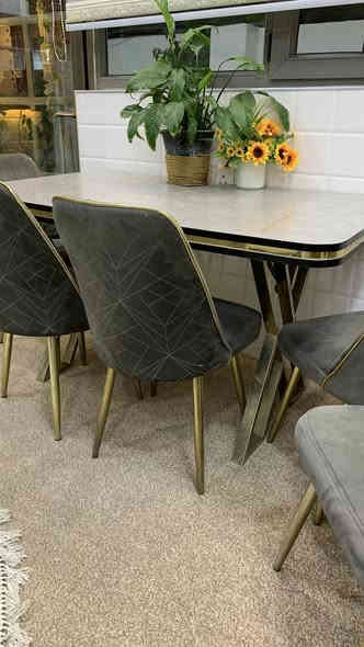 ميز طعام 6 كراسي للبيع سعر 150
