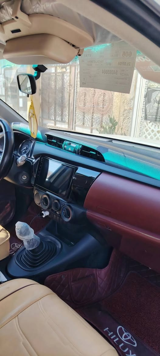 السلام عليكم هايلوكس 2025 ناصي ساز باب اول كير عادي مكفولة كفاله عامة بيها ملاحظة بسيطة باب البدي ماشيه ٣٤ الف بعدها بلضمان رقم بغداد بسمي تحويل مباشر مكان السياره بغداد رقم الهاتف ***********احمد
