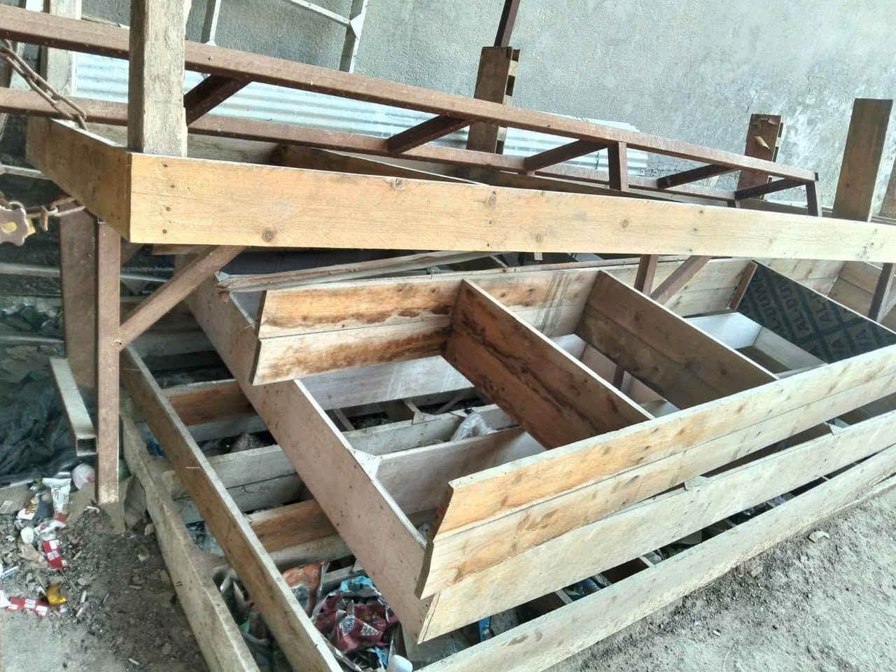 مكينه نجاره اصليه تقطيع وتجفيف
رفوف محل خشب
ميز حديد3
فخات حديد
للبيع
السعر وتفاصيل أكثر على واتس هذا الرقم***********
