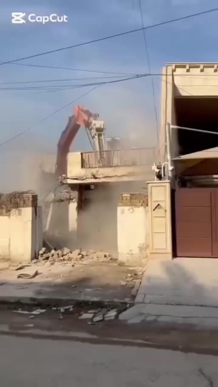 السلام عليكم
اخذ قطعي   تفليش الدور القديمه وتسليم ارض جاهزه للبناء الحديث مع معالجه التربه وفرش المواد الجلمود والسبيس عمل درجه اولى #مكاني كوت
#هاتف 
 ***********اتصال 
ابو علي لتفليش والترميم
