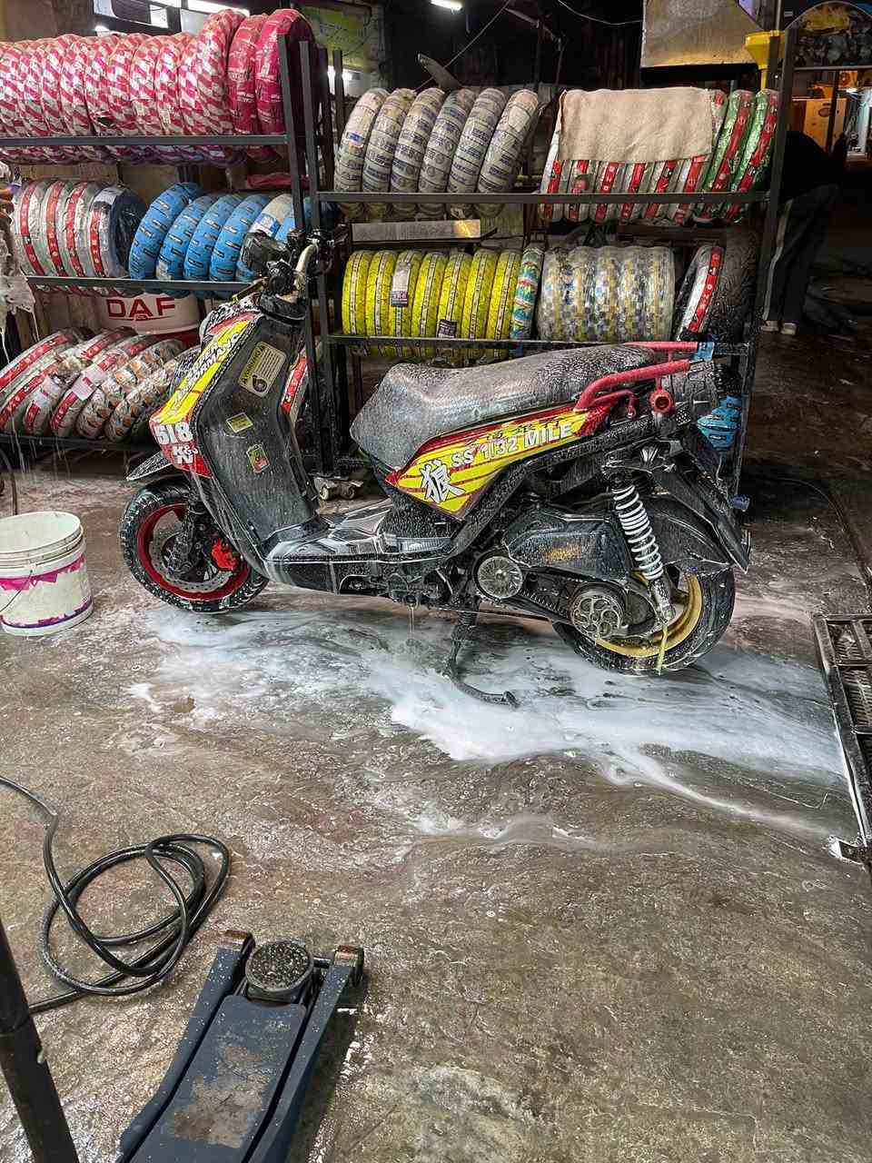 سكنس جبلي
مكفوله كفاله عامه 
الدراجه خير من الله شلعه ومعدل تشك الكاع 
الدراجه بيه تخم كلجات رياضي بلادي 
بيه صالصنه بوري عدل رياضي 
بيه يدات بريك nsy 
بيه ستيرن رياضي شركه k s
لاقطه بريك رياضي 
الدراجه خييير من الله 
رايده ب ٨٥٠ وبيه مجال 
العنوان بغداد الحريه للاتصال ع هاذ الرقم ***********
ملاحضات: الدراجه حاليا يحتاجله نوزل او تنضيف النوزل مالته 
والتاير الامامي مبنجر
