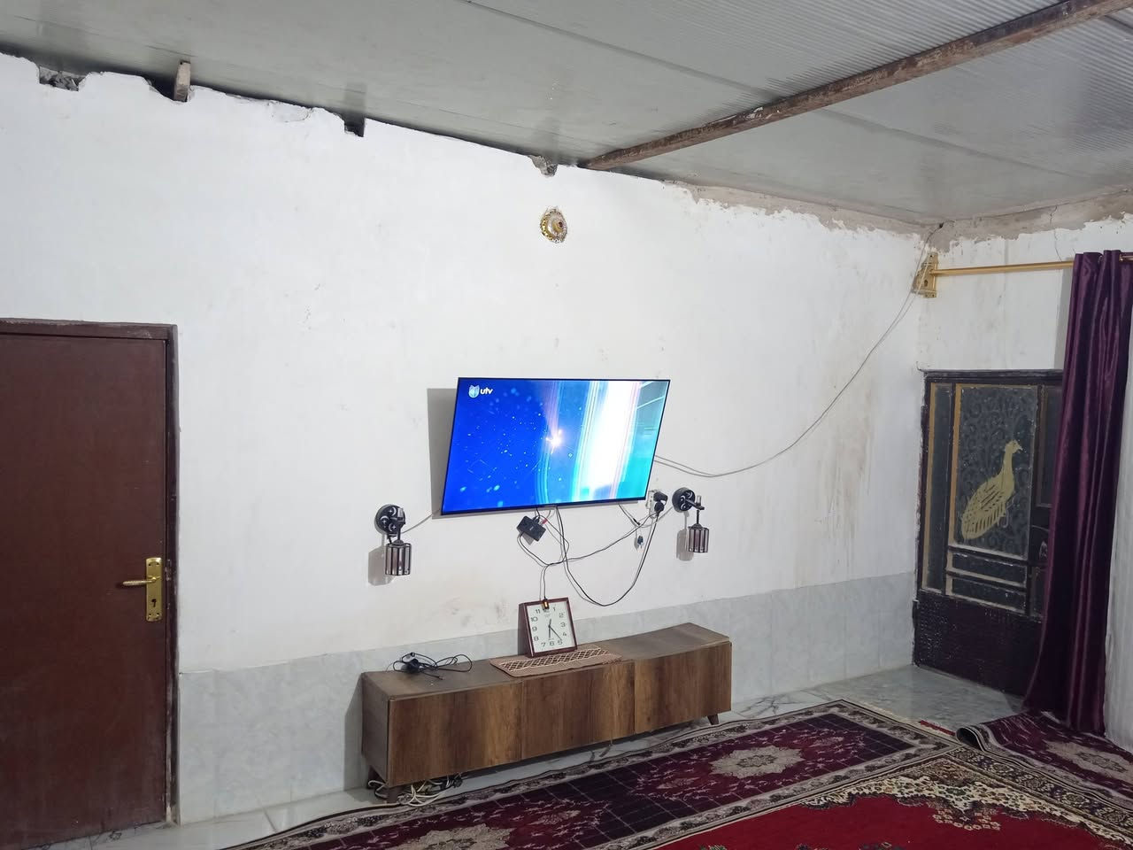 سلام عليكم بيت للبيع قرب سوق الكبير المساحة 200 متر سعر 10 مليون بي مجال هاذه
***********
