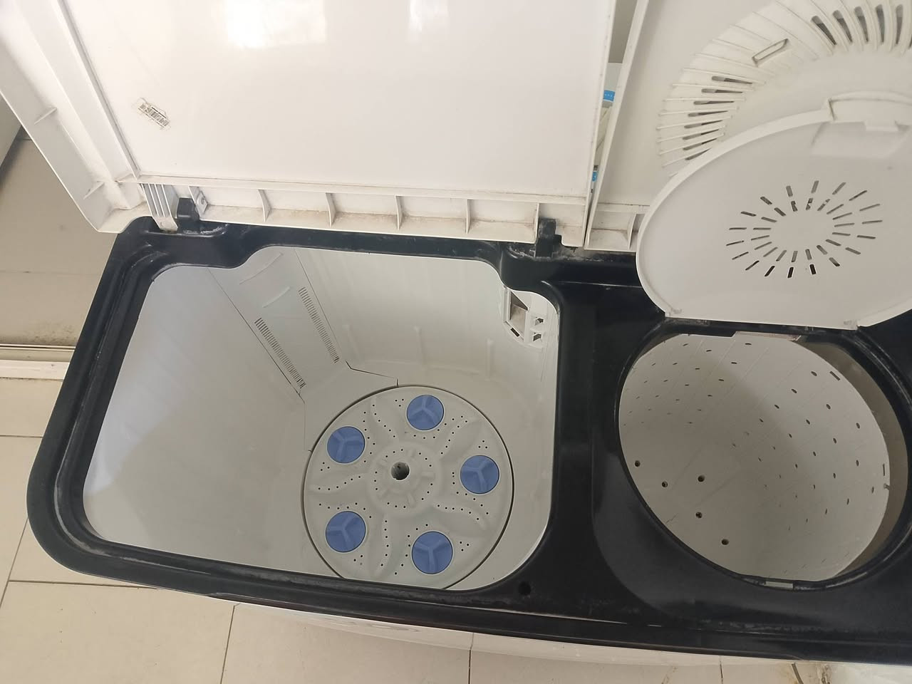 السلام عليكم
غسالة حوضين للبيع نظيفة كلش مابيها اي عييب مكانها اربيل مام زاوة قرب عمارة دكتور يوسف سعرها 75وبيها مجال قليل تواصل عالخاص مفتوح


**إذا كنت صاحب هذا الإعلان وتريد حذفه لأي سبب، رجاءا أرسل رسالة إلى الدعم الفني**