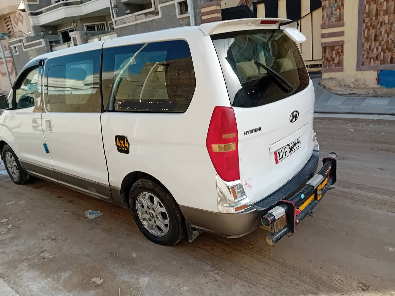 سلام عليكم  استاركس  موديل ١٣ تخم تاير جديد مكفول عدا جاملغ جهت السايق اسود مصبوغ السعر ١٦٥  وبيه مجال هاتف ***********
