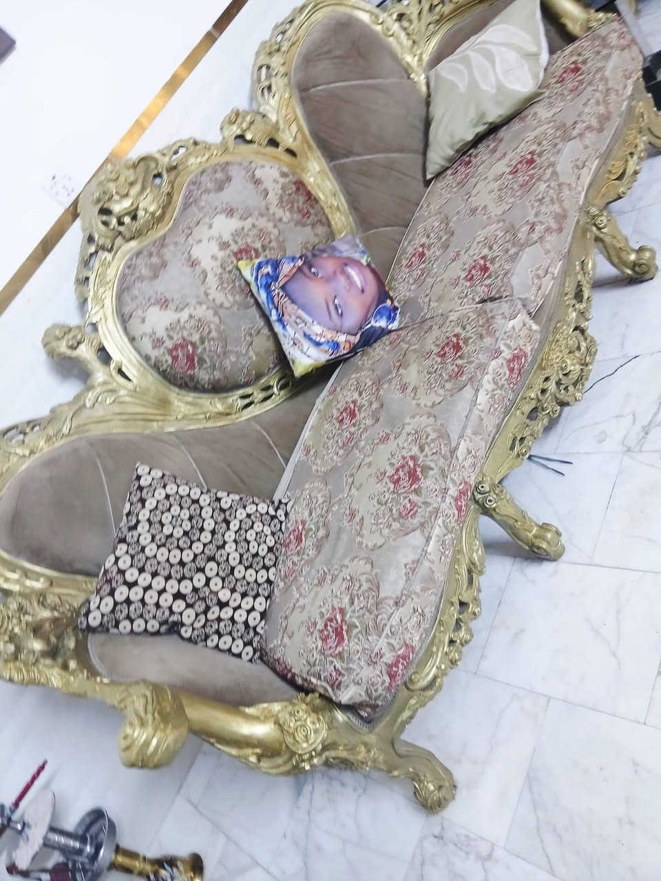 تخم زان نضيف ٥٠٠ وبيه مجال الشرايه للاستفسار خاص مكان زعفرانيه


**إذا كنت صاحب هذا الإعلان وتريد حذفه لأي سبب، رجاءا أرسل رسالة إلى الدعم الفني**