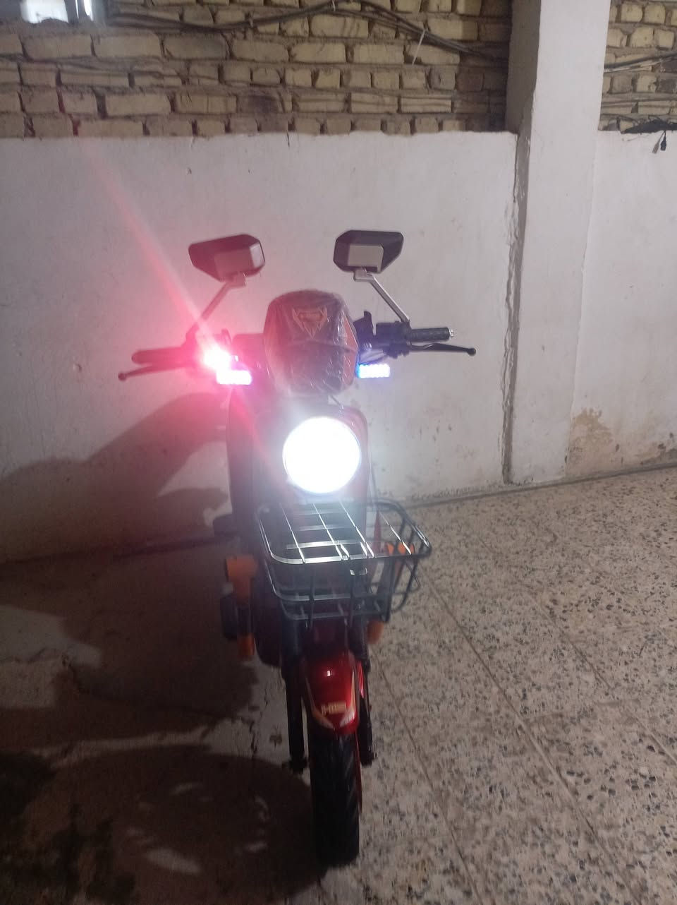 سلام عليكم ورحمة الله وبركاته دراجه شحن للبيع الموديل 2026 فول نظافه سعر 480 وبيها مجال الرقم *********** الثاني  واتساب ***********
