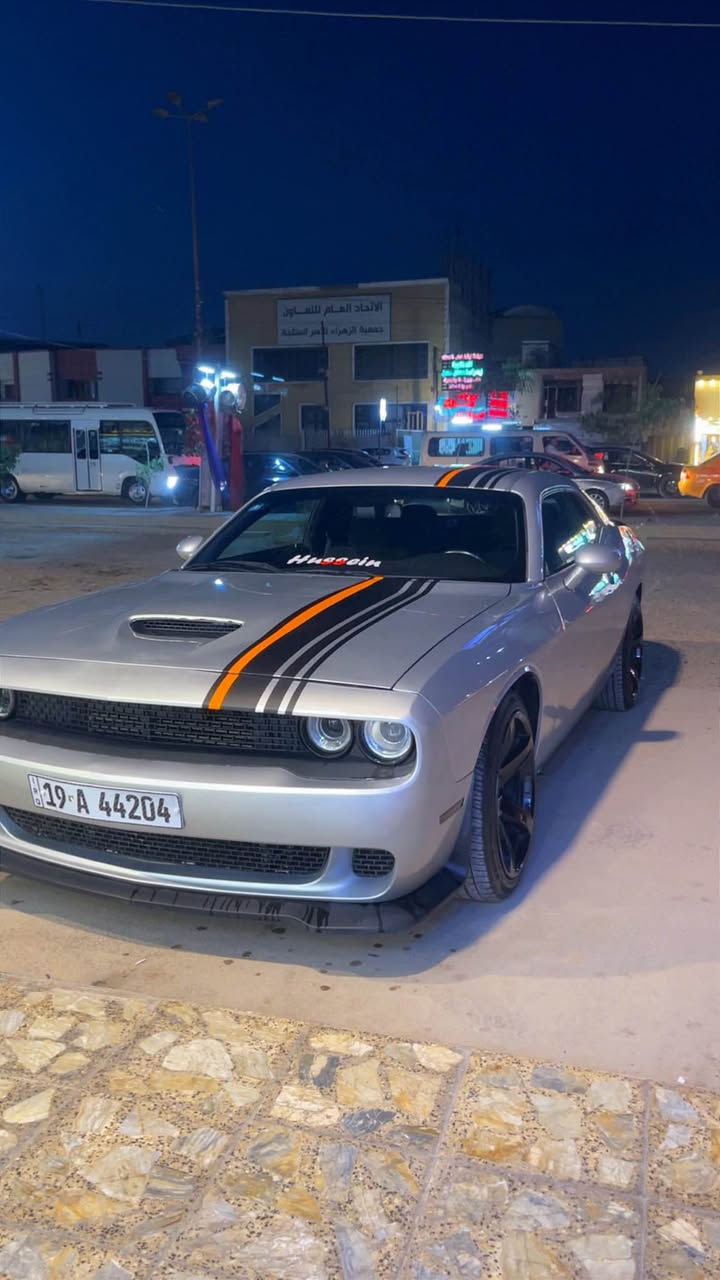 السلام عليكم 
جالنجر 2023 SXT
 رقم كربلاء الدولي
هزه سنويه وارقام جدد باسمي شخصيا 
تحويل وين ميعجبك 
مكينه 3600
حادثه جاملغ وبنيد وطخه بجاملغ خلفي 
صبغ 4 قطع صفحه سائق وبنيد
بيه تعمير بدايه شاصي ولغد يسره بدايته
مواصفات SXT معروفه
ماشيه تقريبا 30 الف 
لايت زنون اصلي 
عدسات اوركال متغير 360 لون
كير ومكينه وصدر وتبريد مكفولات 
مكانه بغداد الكرخ 
*********** بغداد, العراق

