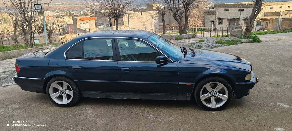 hawre sleman:
mmm

کوسرەت مە عرە ز:
بۆ فرۆشتن..
ئارم پلاستیک سلێمانی ئارم و ئەوەلیات و سەیتەرە بەشەرت..
BMW E38  ....
کاسحە ..
مۆدێل ١٩٩٥..
قەپات قەپات مواسەفات..
مەکینە ٢٨ی تاک دجیتال..
سێ مۆدی لێ خورین تۆماتیک+عادی+سپۆرت..
کوشن جلد سارد گەرم و خەز و سیاحی..
تەبرید سارد و گەرم..
ناو فۆرمیکا..
 شاشە ئایپاد..
ویل هامانی ١٨ی دەبل سایزی ناو پاکەتی لە ژێرە..
دەبل سالانساو دەبل گزۆز..
سەیارەکە بۆیاغ عامە بۆ جوابی..
لێدراو  براوە موس خایس وەرگەراو بەشەرت..
دەعامی بۆ دەعامی بەشەرت دینار مەسرووفی نیە ..
مالی دەستی دۆست و گەنجە..
سعری خوار هەموو بازار ٤٥ گەلاو مەجالێ برایانە..
بۆ زانیاری زیاتر تێل بکە..
ژ.م ***********
ژ.م *********** كويسينجاك, أربيل
