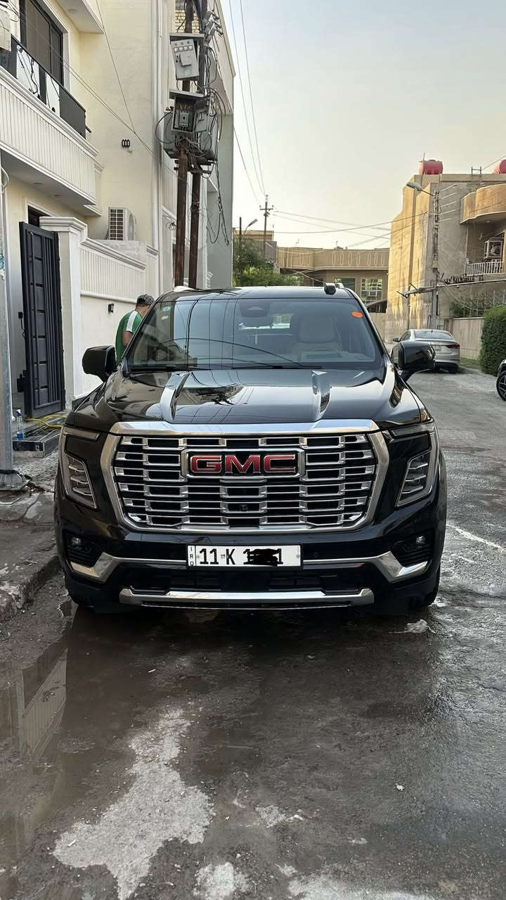 السلام عليكم 
دينالي موديل ٢٥ وكاله المنصور ماشيه ٣٣ العنوان بغداد البنوك السعر ٧٠ الف السياره بيهه شويه صبغ بخشم الجاملغ الايمن السياره حيل جديده لاتصال ***********
