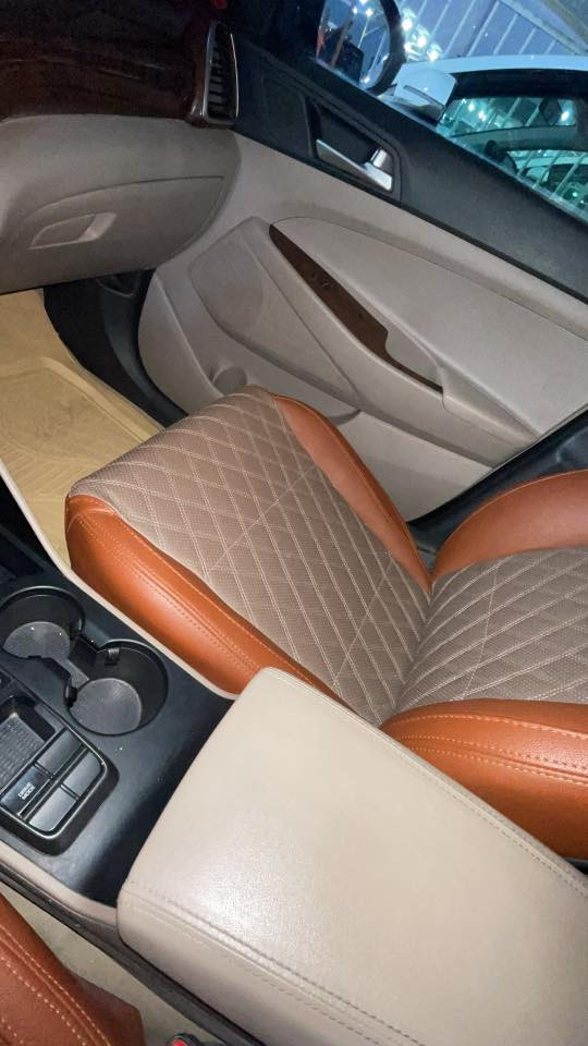 توسان ١٩ رقم بغداد ماشيه ٨٥ اصل جديده بمعنى كلمه بيها ركت صغير اسفل باب  وباقي كفاله فو ٥ عدسات سعر ٢١٠  وبيها مجال ستفسار ***********
مكاني بابل حله
