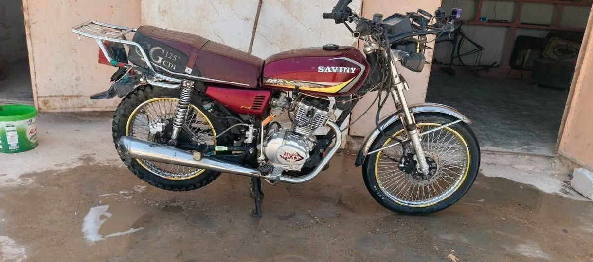 السلام عليكم
موطور اللبيع موديل 2023 مجفت صارله تغريبن 20يوم

شرط النشاط بس البريك الخلفي دهن وطاك امه الباقي كلشي مابيه ماتحط برقي عليه  يرهم مراوس وبيه منفيس كامل السعر،، 450وبيه مجال الرقم *********** يرهم مراوس بايفون نظيف
