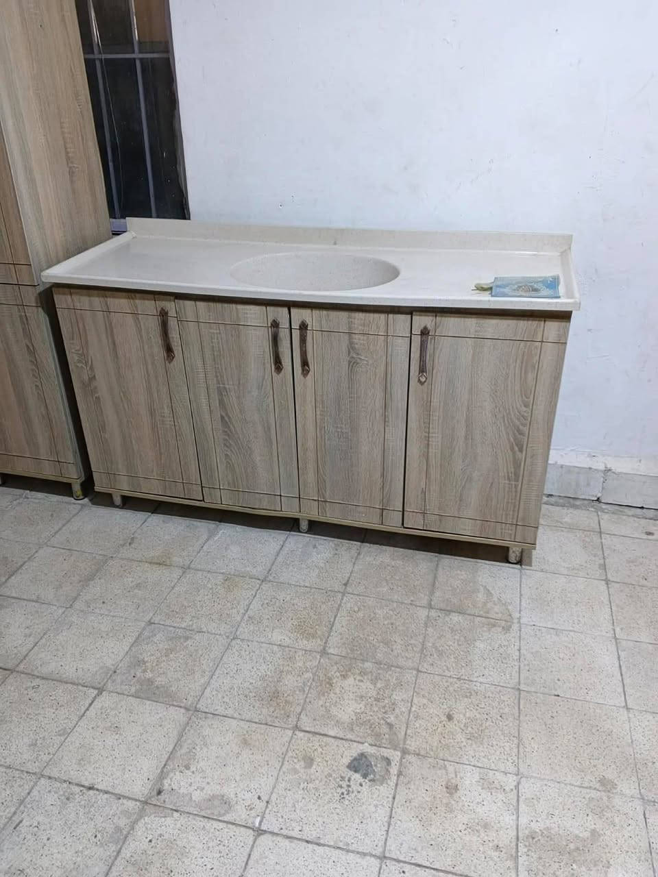 كاونترات باله تركي شغل درجه اولى موديلات حديثه مابيهن اي ضرر  كاونتر ٢ونص متر ويا سنك متر ونص مرمر .ديوانيه .الاسكان .مقابل المعهد التقني ***********
