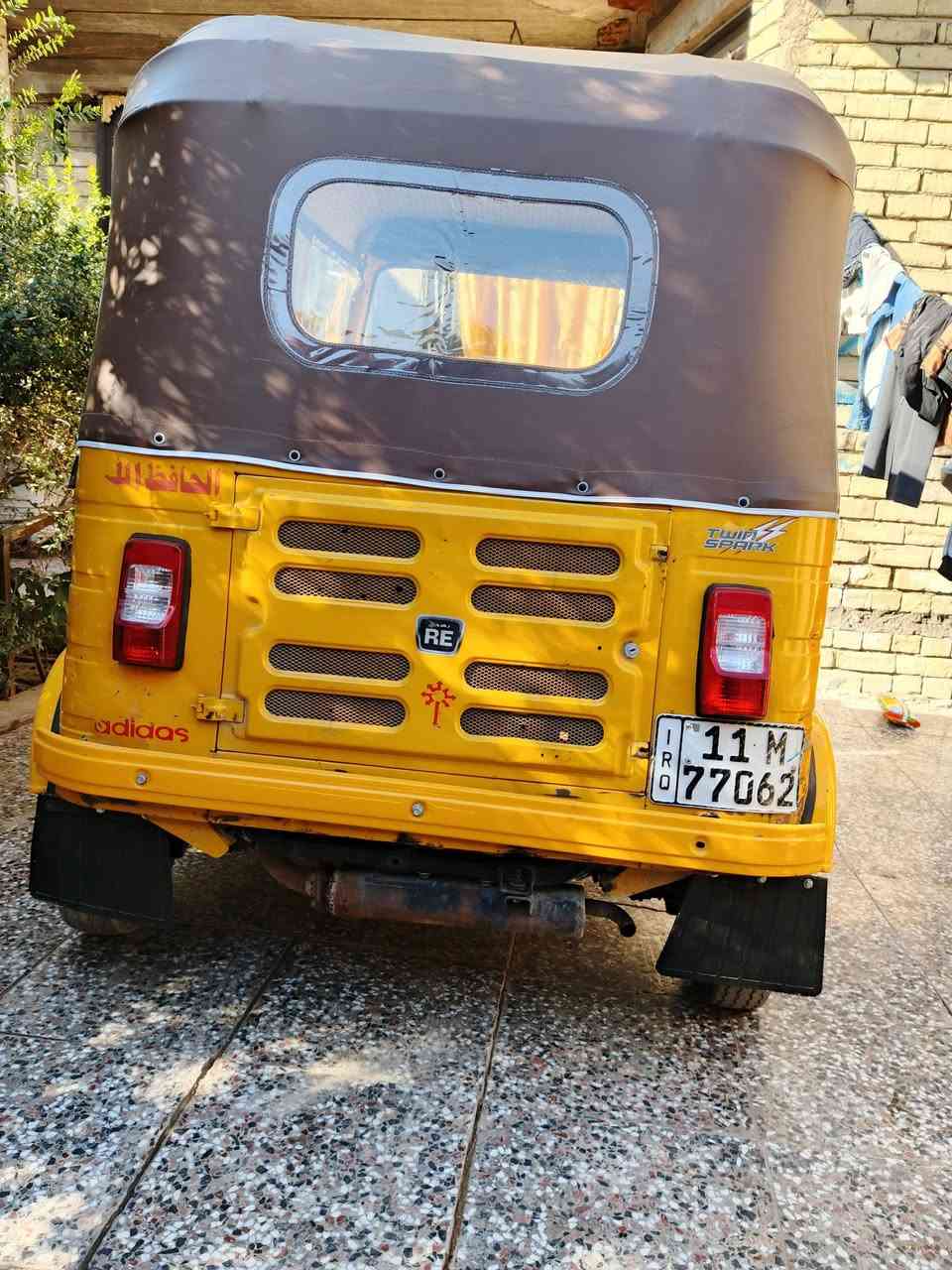 موضح بي فديو مديل 20 وجبه اولى بسنويه كتبو 19 شهر ضربته بل لغد ومسويها تكتك حلوه تخبل باسمي مكينه تخبل خرسه كبل لشارع تحويل باسمي مكاني بدايه سبع قصور يم صيطره سعرها 5500 وبيه مجال ***********
