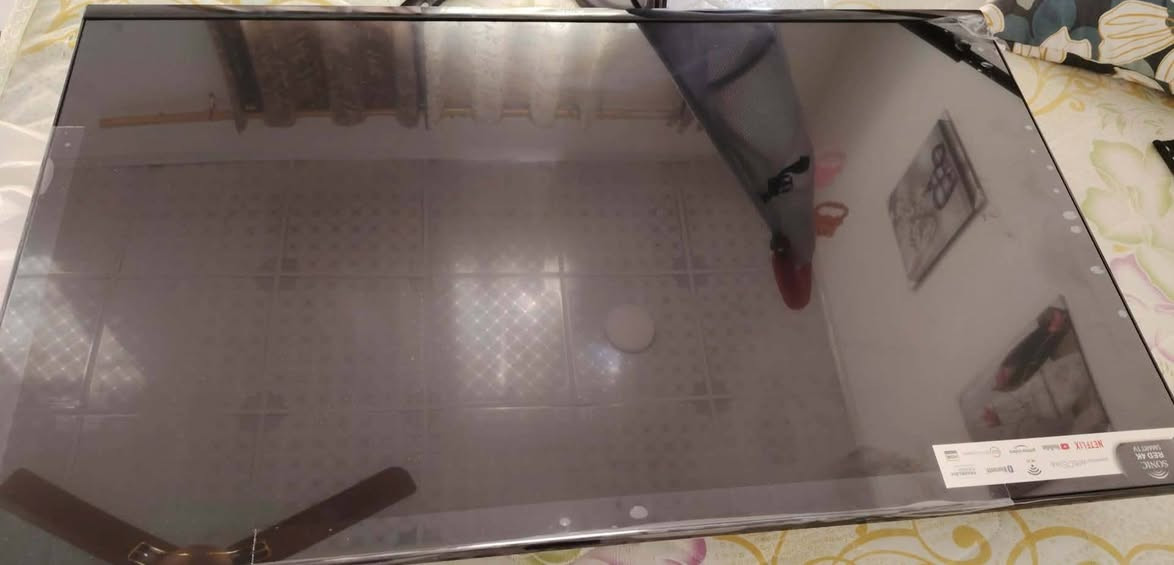 تلفزيون جديد شاشه فور كي ريمون ناطق سبب البيع عدنا واحد ثاني
سعر ٢٧٠ وبي مجال شرط ما مفتوح بس تجربه لحد يكسر بل سعر اتصل فقط  ***********
