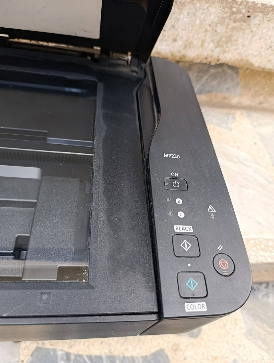 للبيع ب ٥٠ ألف دينار واصل ليمك شرط الفحص ونفس الصور ***********
