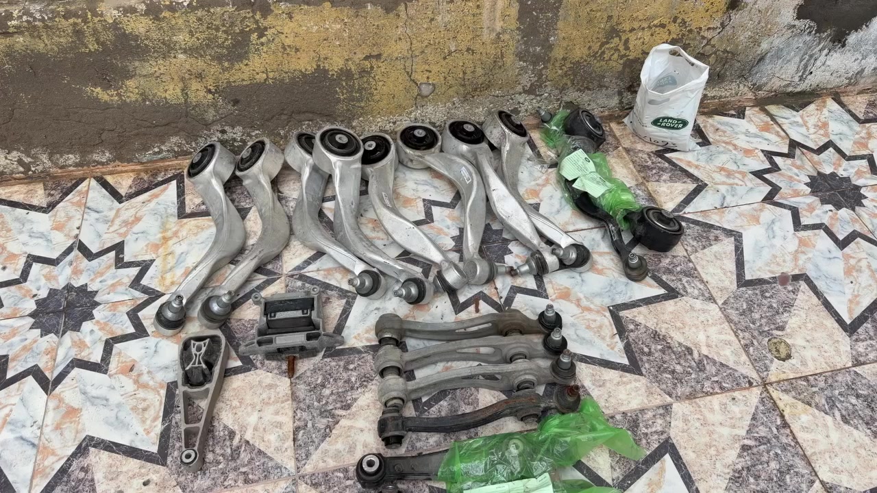 السلام عليكم قطع غيار رانج تفصيخ  اخو الجديد مكاني بصره ***********
