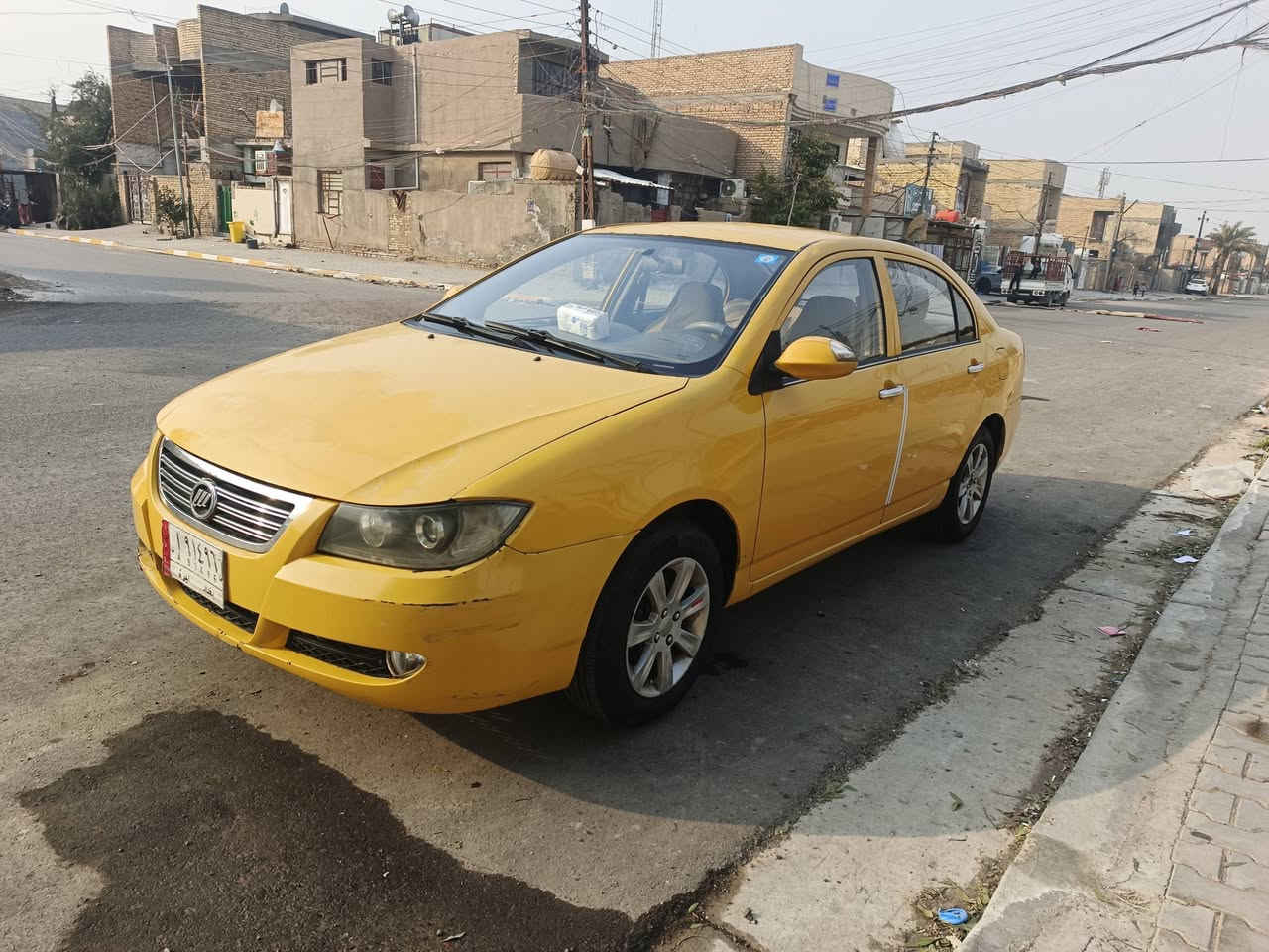 سلام عليكم ليفان للبيع مديل 11 كير ومكينة كورلة كير عادي سيارة نضيفة بيهة بس صبغ بلباب شوية والباقي كلة نضيف هيئة مصفرة عليهة غرامة 500 يوگعن من السعر رايدهة ب42 وبيهة مجال بسيط المكان بغداد الحسينية الراشدية رقمي ***********
