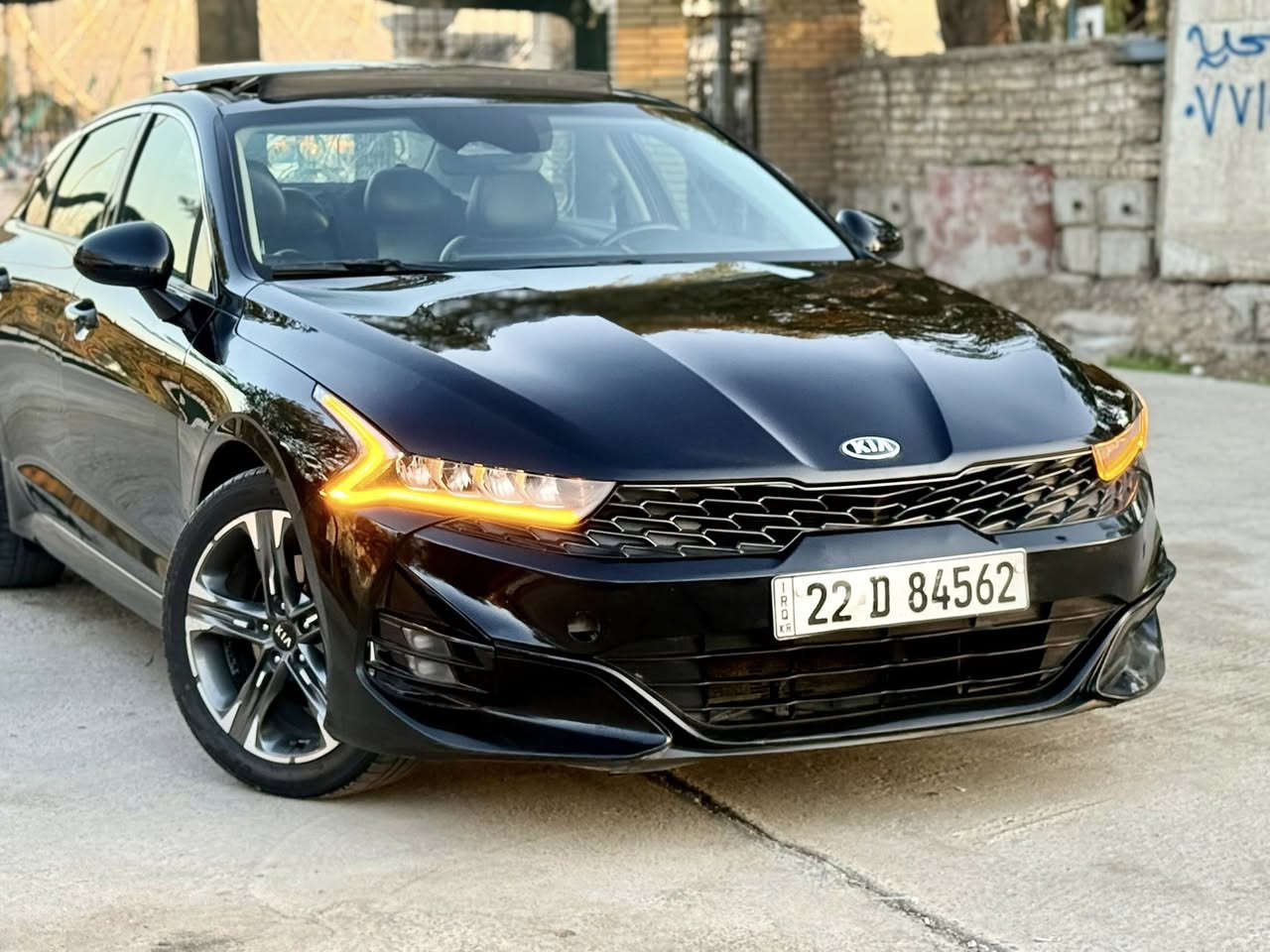 السلام عليكم
للبيع فقط كي فايف 2021 EX فول 1/1 اسود
السعر 162$ وبيها مجال
ماشيه 50 mi جاهزه من كلشي متصرف دينار 
بيهه صبغ جاملغ وبنيد بجم كبس ضرر جانبي صور الضرر مرفقه ايرباك برده السايق فقط 
رقم اربيل الجديد تحويل وكاله حسب رغبه المشتري
مكاني بغداد الكرخ *********** متوفر واتساب
