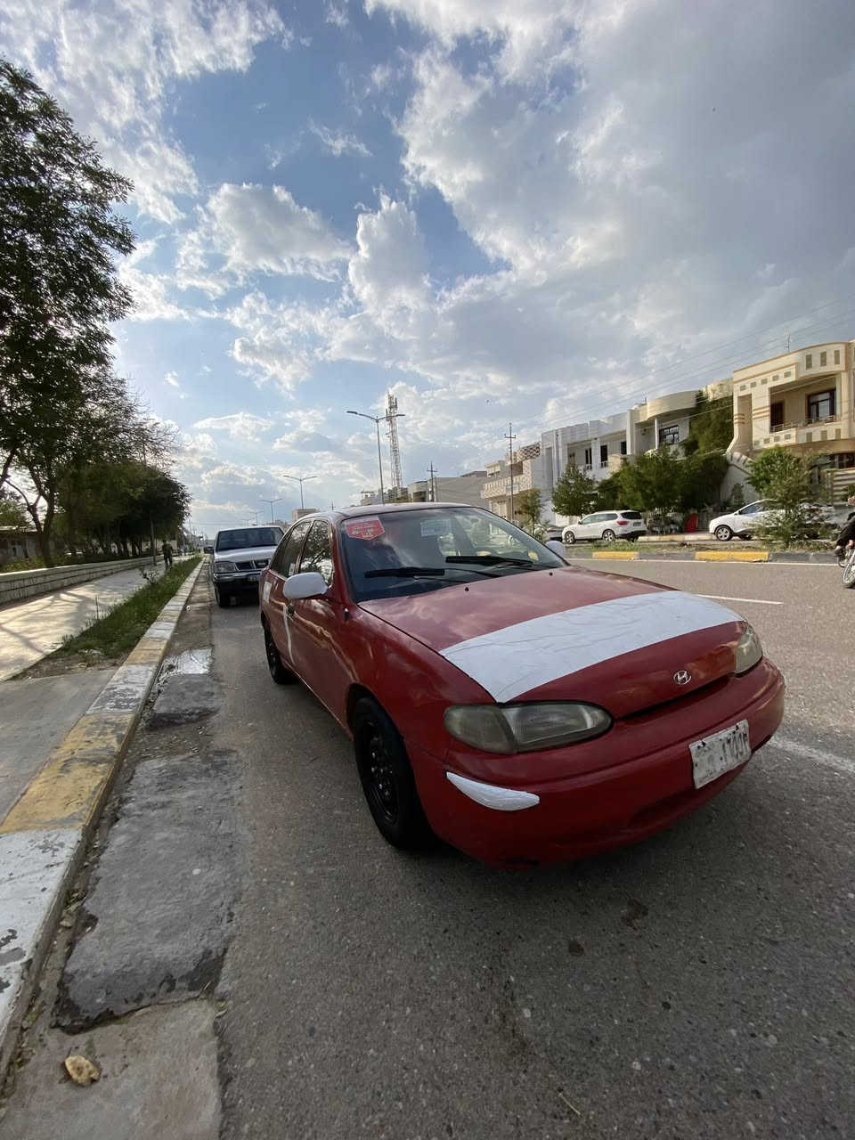سلاو ريز ئاڵو گۆر ئەکەم و بۆ فروشتن زور پاکە ماشاء اللە مەسرفی نیە مەکینەو گیر بەشەرت نە دوکەڵ نە بوخار نە سەوت چکەی نیە صەدری دوای وبەردەمی بەشەرت ئارمی بەشەرت   ئیتر گوڵاڵە سورەیه وصف ناکریت گەر موشتریت تیل بکە لەخزمتام بۆ فروشتنی و بۆ ئاڵوگور .ژم.*********** گەر موشتری نیت میشکمان ــــ بریزن 🫵🏼🖤.
