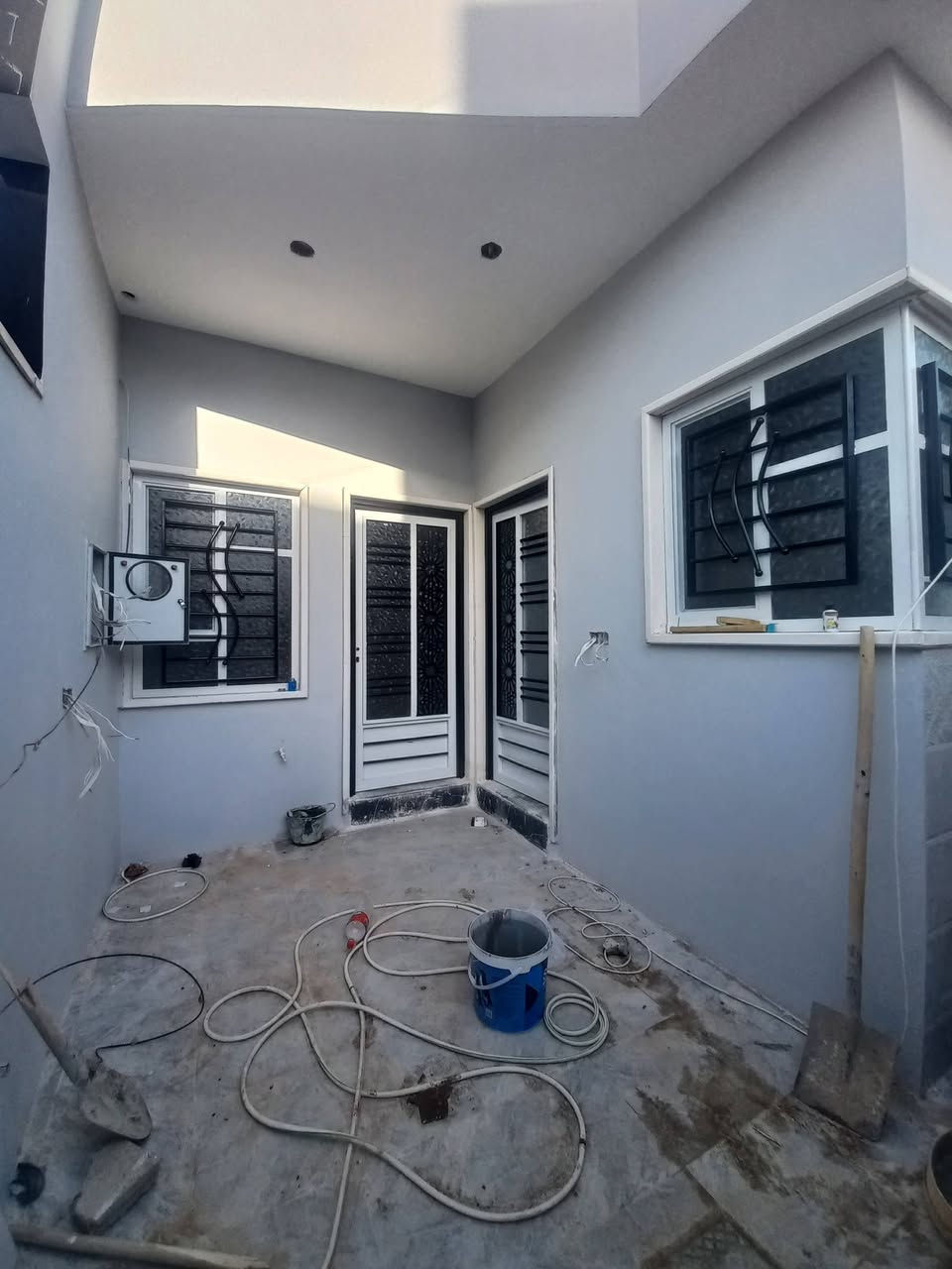 بيت للبيع المساحه 100 متر طابق واحد حي السماح الثانيه 
قرب سايدين 30 خدمات كامله تسليم فوري للاستفسار مراجعةمكتب عمر للعقار حي الاركان شارع 20 قرب مدرسة الكويتيه 🏡🏡🏡🏡🏡🏡 
    بنأء واشراف وتنفيذ 
*********** ابو اياد 
*********** أبو اياد
