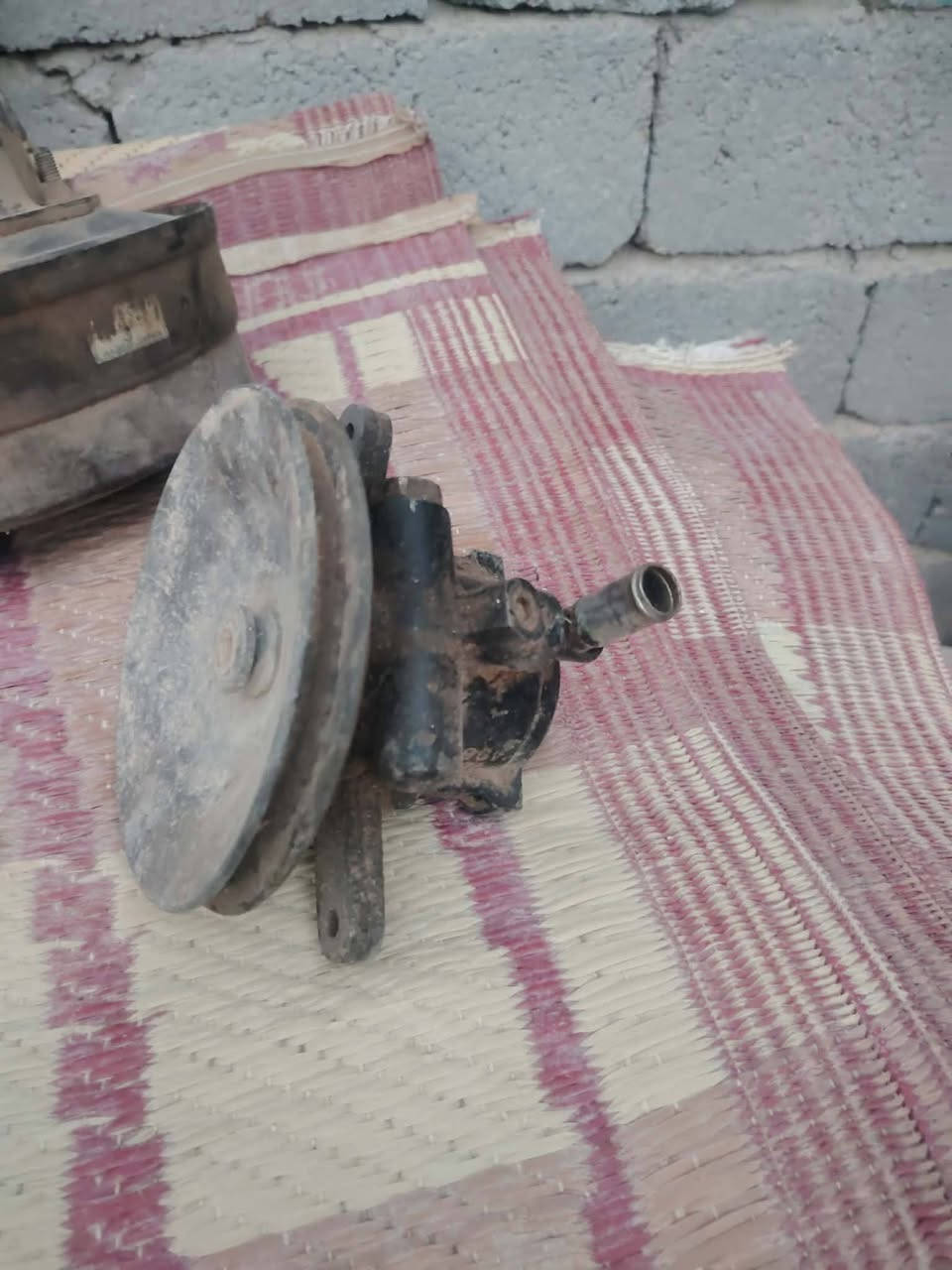 غراض دايو برنس عادي موفراشة دركة ستيرن هيا والشفت كاملة بور جكات عدد 2 بريشر بريك مكاينة جام شغالت  نكان نجف إلاتصال *********** شمسيات عدد 2 السعر 75 كلهن
