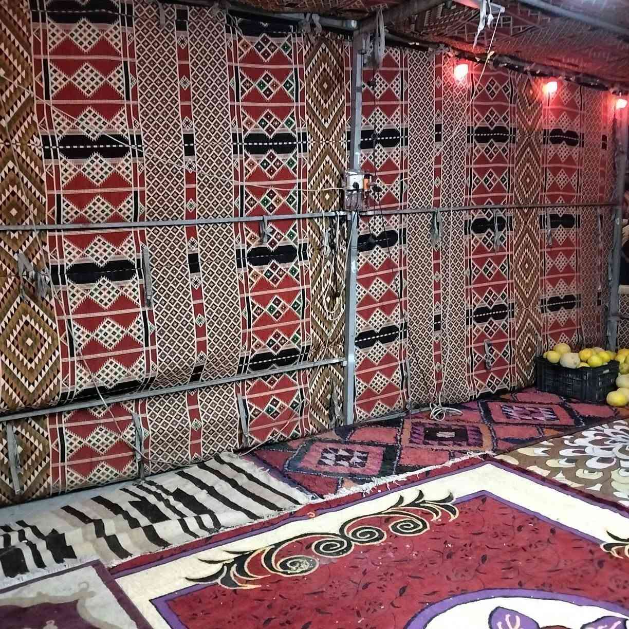 السلام عليكم ورحمة الله وبركاته
عندي  تكيه اللبيع   سته في سته الرتفاع ت٣  قماش ترجه اولاه  وهسه هيه منصوبه يم المكتب  رايدهه ٨٠٠ الف كلفتني مليون وسبعميه الف  ***********
وشغلهه كلش حلو قماش درجه اولة وحديد درجة اولة
