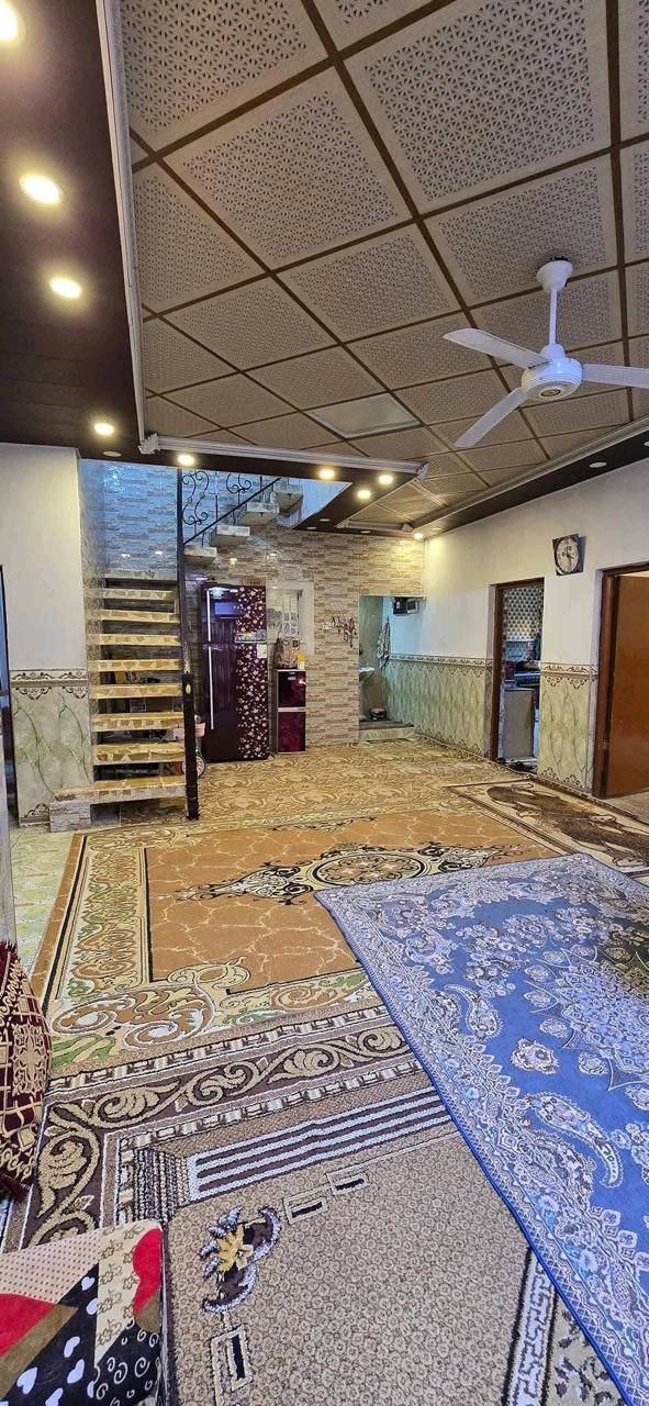 بيت للبيع يصلح حسينيه بسيد اسماعيل طابقين أربع غرف نوم صالتين واستقبال ومطبخ وحديقه ودرج خارجي الطابق الثاني سند 25 المساحة 200 رابع فرع عن الشارع العام مال الزوار