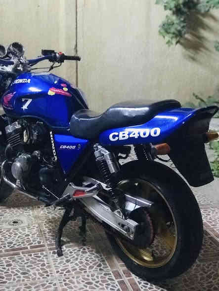 سلام عليكم دراجه سيبي فور 400 نضافه كدامكم دراجه مبدل بس رنكات
كلشي شغال كهربائيات كابريتر شرط مملعوب بي 
تخم تاير جديد
دراجه نقص جاملغ امامي كسر بي
اوراق كامله السعر مليون1650وبيه مجال
العنوان تكريت قرب المحافظه
***********
اتصال
